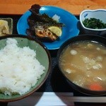 Naninuneno - けんちん汁(焼魚付)定食
