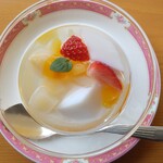 景山 - サービスデザート・杏仁豆腐