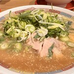 旭屋 - 醤油らーめん 850円 (葱マシ)