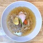麦の寅GACHISOBADOJO - 料理写真:極太手揉拉麺(1,100円)
