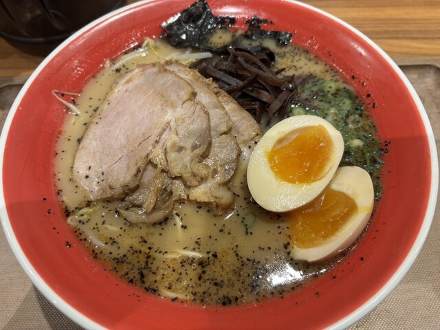熊本ラーメン 黒亭 桜町熊本城前店 - 辛島町/ラーメン | 食べログ