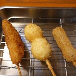 のんき - 右から牛肉、うずらの玉子、じゃがいも