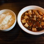 Shouryuu - ご飯と麻婆豆腐