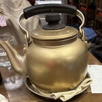 丸美商店 - お冷のやかんが、キュート