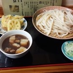 和楽亭 - 肉汁うどん（天ぷら付） 600円