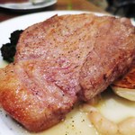 サジヤ - 豚肩ロース肉のロースト  