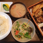 南風亭 - サラダとお汁物のおかわり自由です‼️