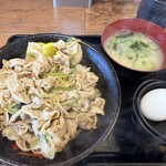 伝説のすた丼屋 - 料理写真: