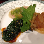 趙楊 - 2015年1月下旬。三種前菜。クラゲ、鶏の青山椒
      、ほうれん草の四川ソース和え