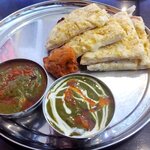 プラシッダ - 料理写真:2種類カレー ガーリックチーズナンセット（2026.1）