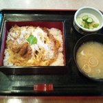 かつ波奈 - ロースかつ重　700円　