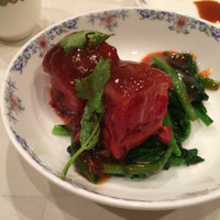 ホテルオークラ 中国料理「桃花林」 日本橋室町賓館 - 角煮、香菜と合うなぁ。