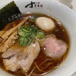 らぁ麺 すぎ本 - なんせ注文して1分程度で出てくる