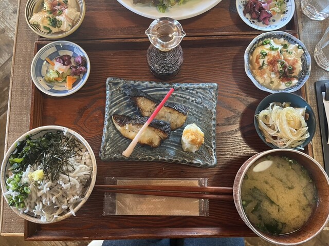 炭焼き ミンナミ食堂のご予約 - 湘南海岸公園/食堂 | 食べログ