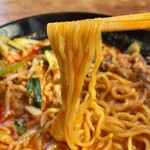 伝丸 - 麺リフト