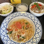 タイランド - ランチメニュー　パッタイセット
