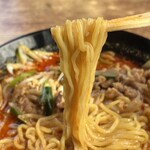 伝丸 - 麺リフト