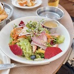 EVERYONEs CAFE - 
