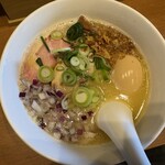 らぁ麺 半七 - 料理写真:鶏白湯らぁ麺