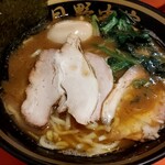横濱家系ラーメン 十三代目野中家 - 