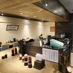 とんかつ あげいけ - 店内光景。