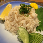 和牛 まつした - 生センマイ（980円）。