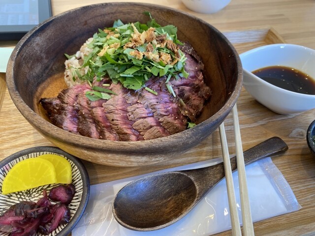 ステーキ丼専門 黒べぇさん 広島店 - 立町/ステーキ | 食べログ
