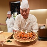 鮨 やすみつ - 大阪湾赤貝と大将