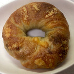 ケポベーグルズ - 大粒ぶどうチーズ 230円