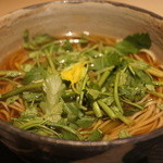 つきじ 文化人 - 芹そば1,030円＝15年1月