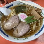 日の出屋 - 料理写真:ラーメン700円