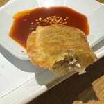 サムギョプサルと韓国料理 TUTUMU38 - チャプチェ揚げ餃子 拡大