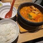 サムギョプサルと韓国料理 TUTUMU38 - スンドゥブチゲ