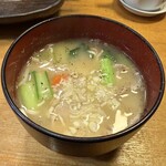 鮨処藤 - 何時もの豚汁〜ブラックペッパーが合います。