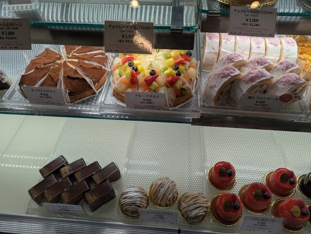 スイス 上通店 （SWISS） - 通町筋/ケーキ | 食べログ