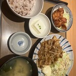 やよい軒 - 料理写真: