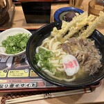 資さんうどん - 料理写真: