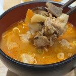 おにぎり戸越屋 - 味噌汁→旨辛豚汁（+150円）