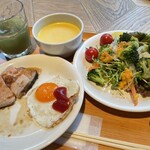 Nine Doors Restaurant&Grill - 