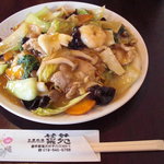 中華料理 菜苑 - 五目焼そば。