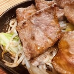 きっちんとも - カルビという部位は無いので肩やモモあたりだろうか？