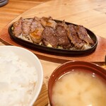 きっちんとも - 佐賀牛サガリ＆カルビ定食