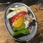 焼肉・薪料理 カラスマロック - 