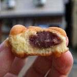 福田泉月堂 - 黒餡