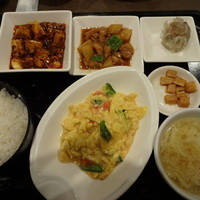 天厨菜館 天王洲アイル店 - トマトと卵の炒め、若鶏とジャガイモの炒め、麻婆豆腐：1,000円