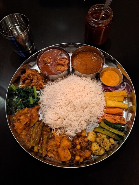 月と太陽 - 中津（阪急）/ネパール料理 | 食べログ