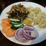 ヘブン - グンドゥルックとパドマスサデコの和え物＆モモとトマトチャトニ・平成２７年１月２４日