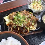 炭火焼肉 敏 - 