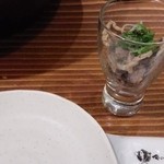 俺の割烹 博多 中洲 - お通し（砂肝）