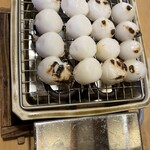 甘味喫茶 おかげ庵 - 焼きムラあるのがまたおもしろい